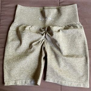 NVGTN scrunch seamless shorts